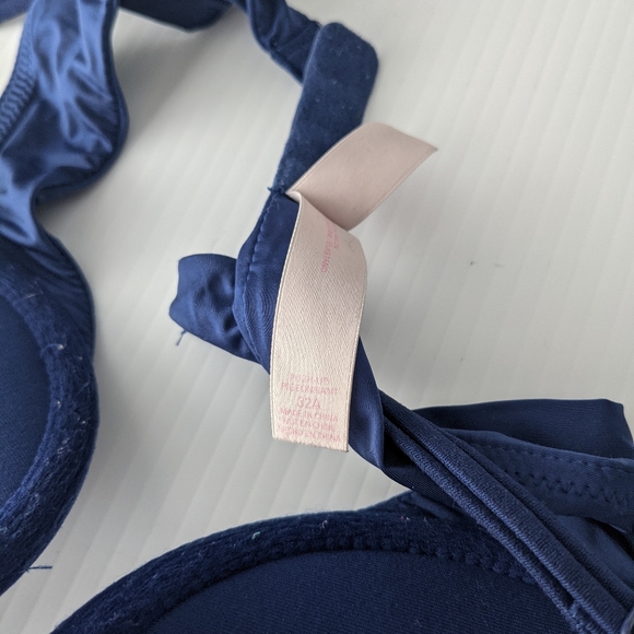 Bundle of 3 Victoria's Secret Padded Push Up Bras - 32 A - Picture 8 of 10